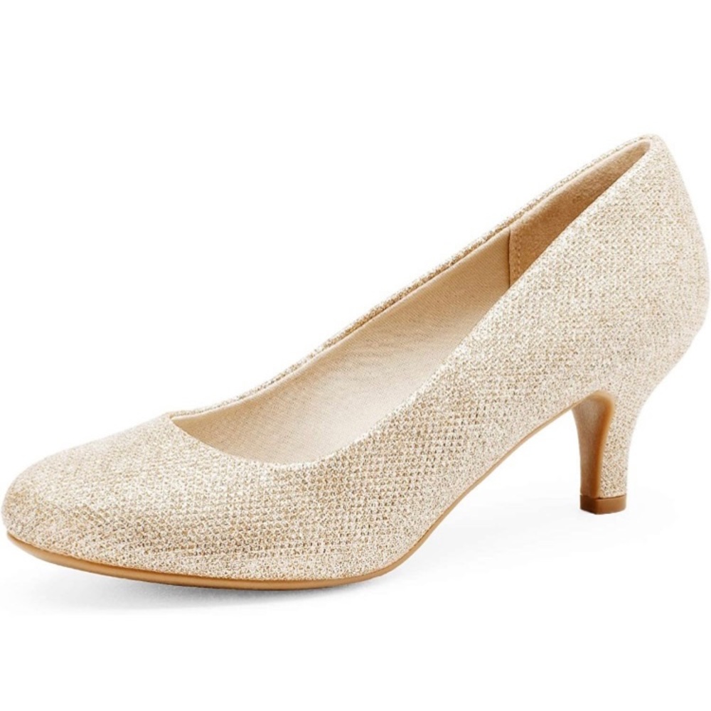 Dreampairs Luvly Low Heel Pump. Size 7 Gold Glitter